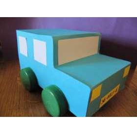 Auto van doosjes